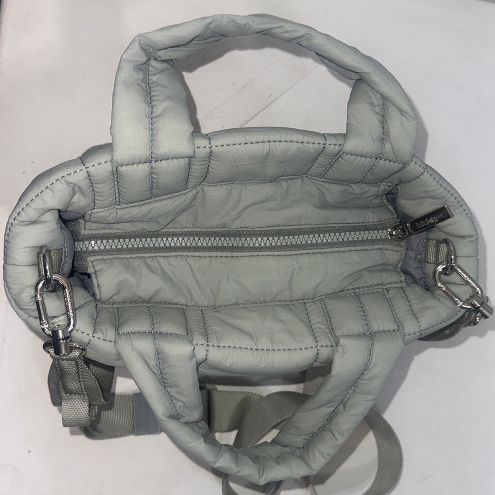 Lululemon Quilted Grid Crossbody Bag Green Gray Puffer Tote Adjustable Strap O/S - Picture 7 of 16